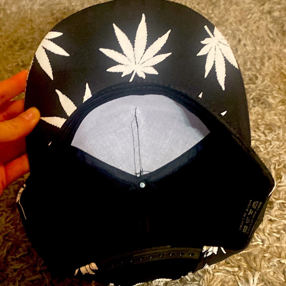 SnapBack hat - Picture 2 of 3